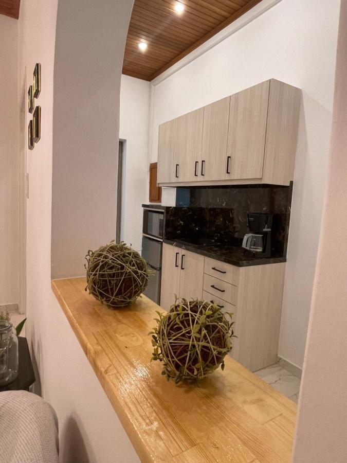 Emerald Luxury Apartments - Ath Airport Spáta 외부 사진