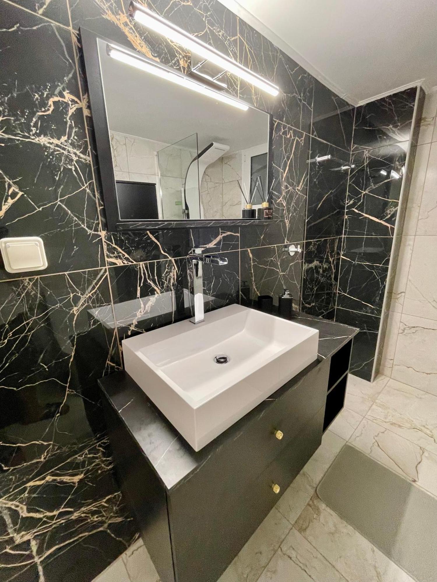 Emerald Luxury Apartments - Ath Airport Spáta 외부 사진